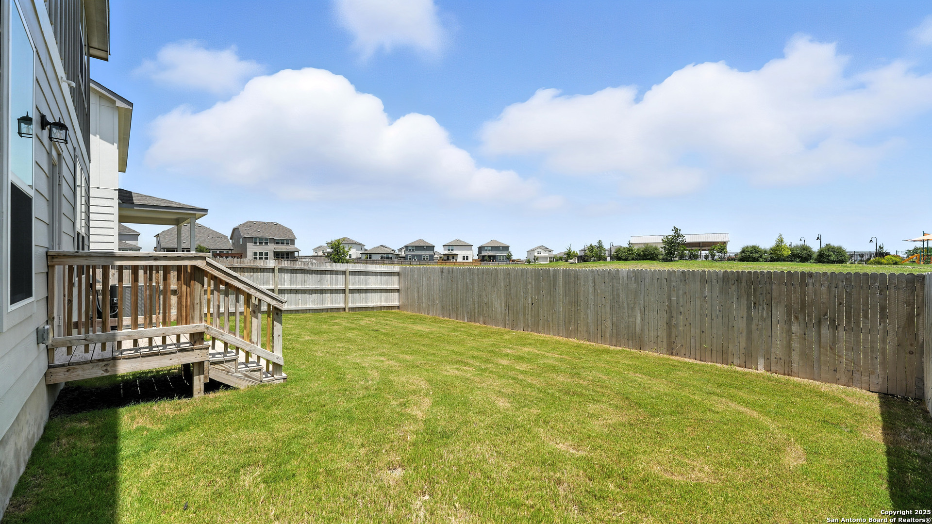 158 HAZY GLADE DR, Seguin, TX 78155