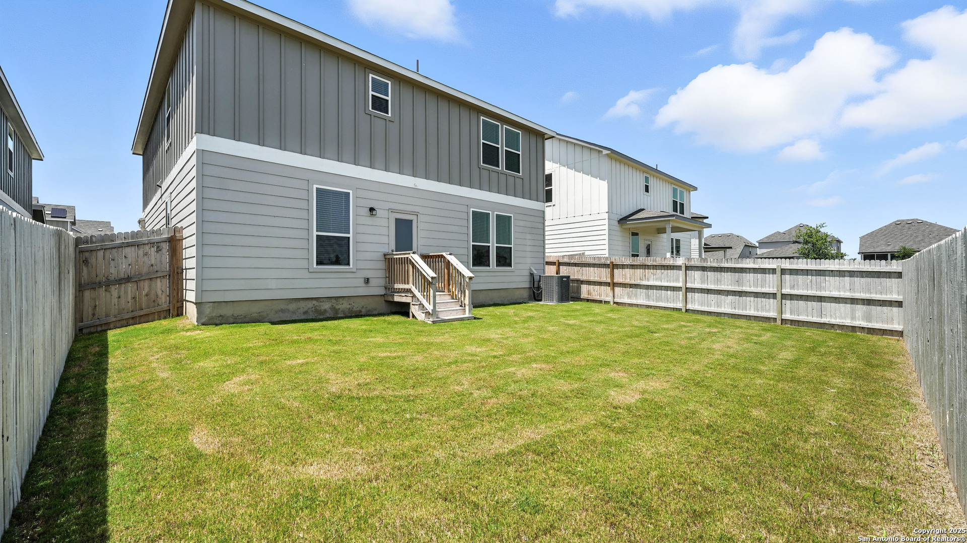 158 HAZY GLADE DR, Seguin, TX 78155