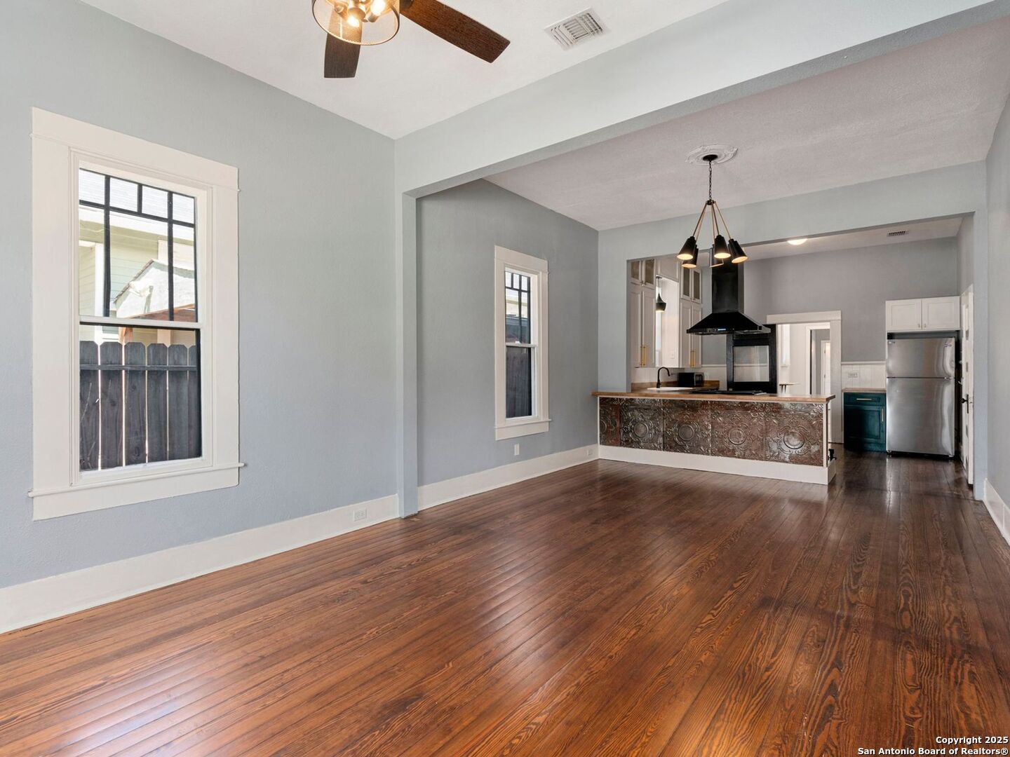 925 LAMAR ST, San Antonio, TX 78202