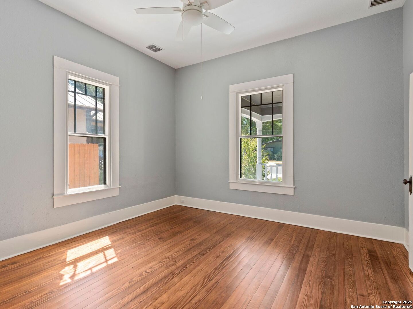 925 LAMAR ST, San Antonio, TX 78202