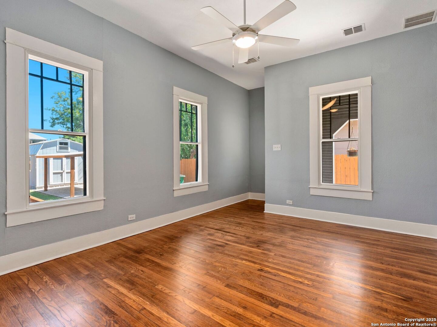 925 LAMAR ST, San Antonio, TX 78202