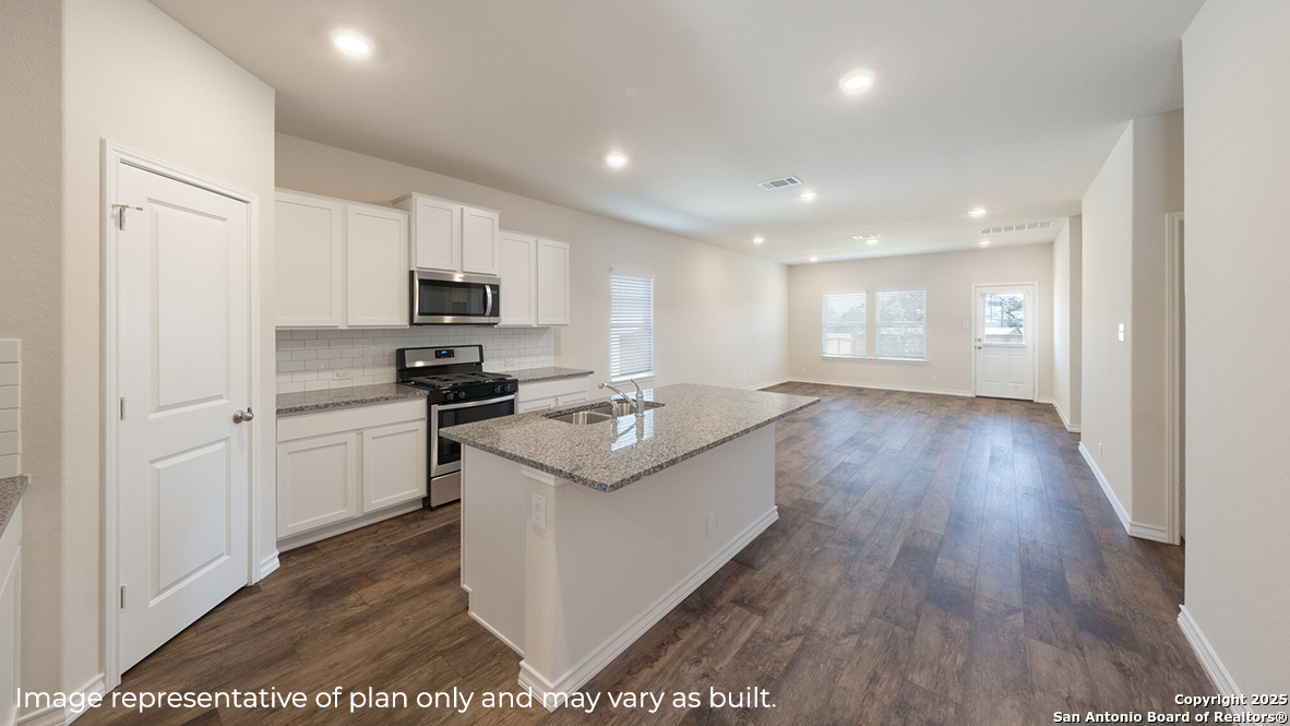 21129 Millstream Bend, San Antonio, TX 78266