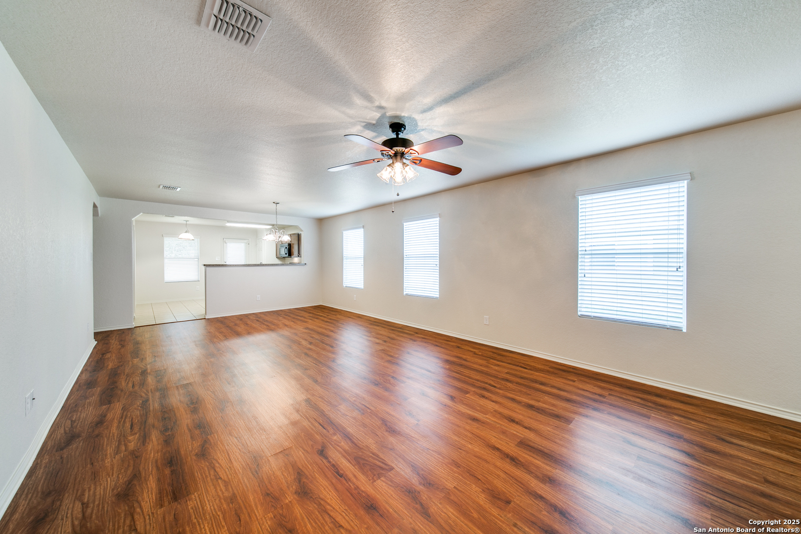 3608 Lazy Diamond, Selma, TX 78154