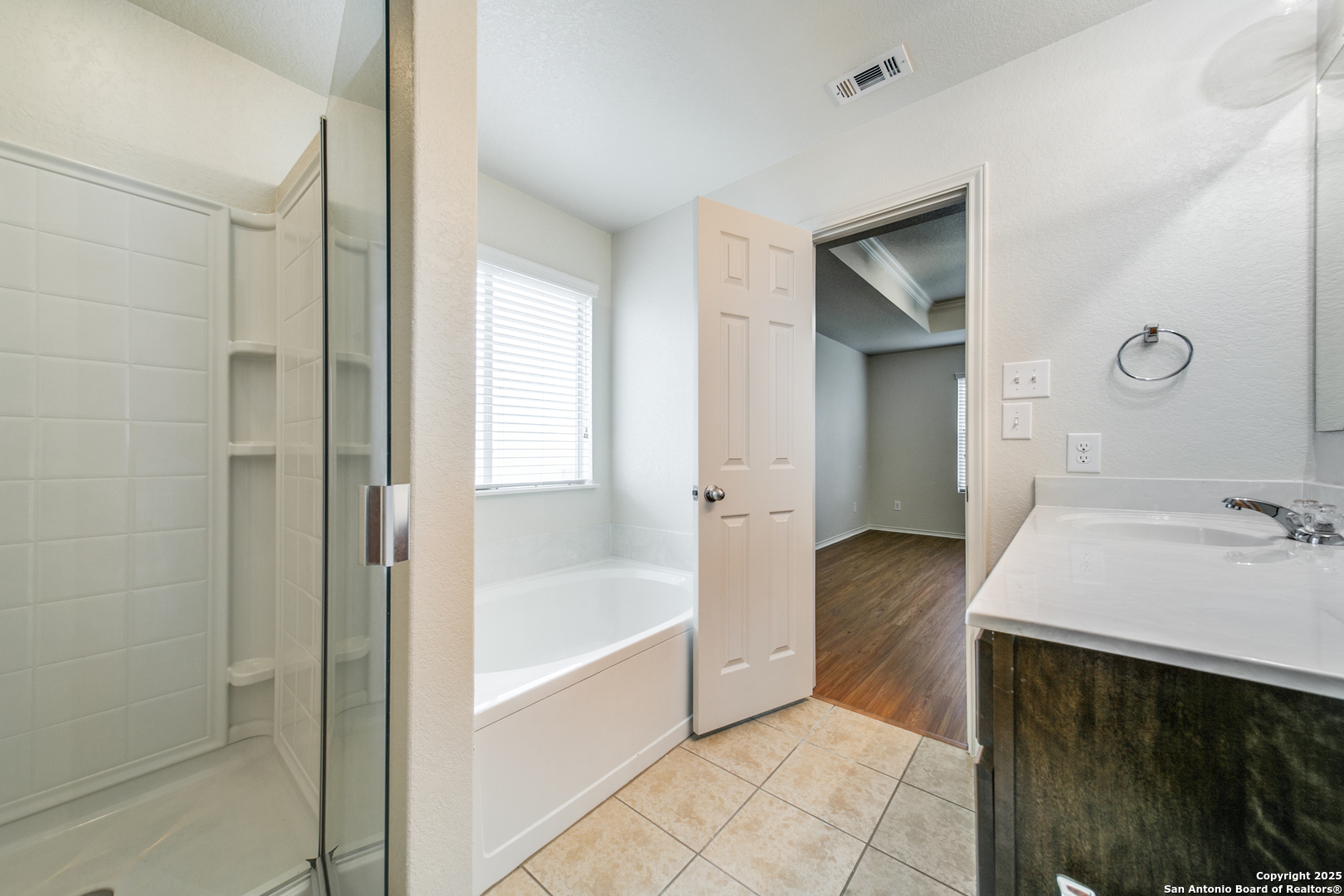 3608 Lazy Diamond, Selma, TX 78154
