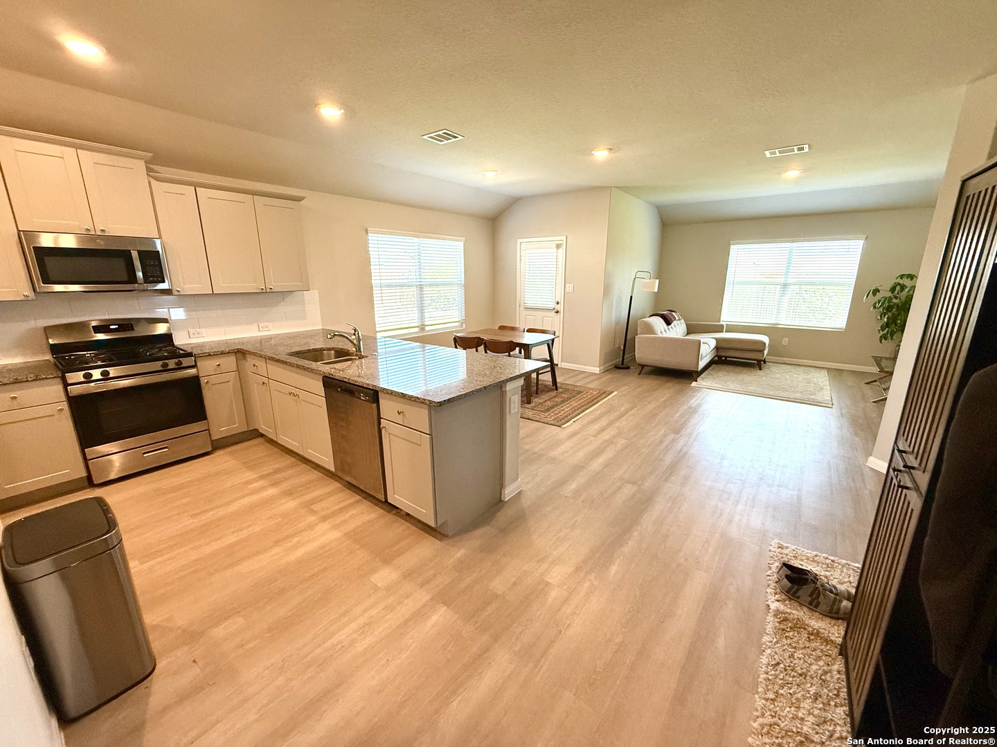 7918 Dovers Den, San Antonio, TX 78253