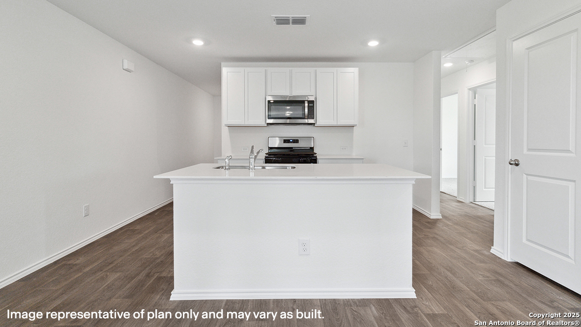 10828 Kiku, San Antonio, TX 78252