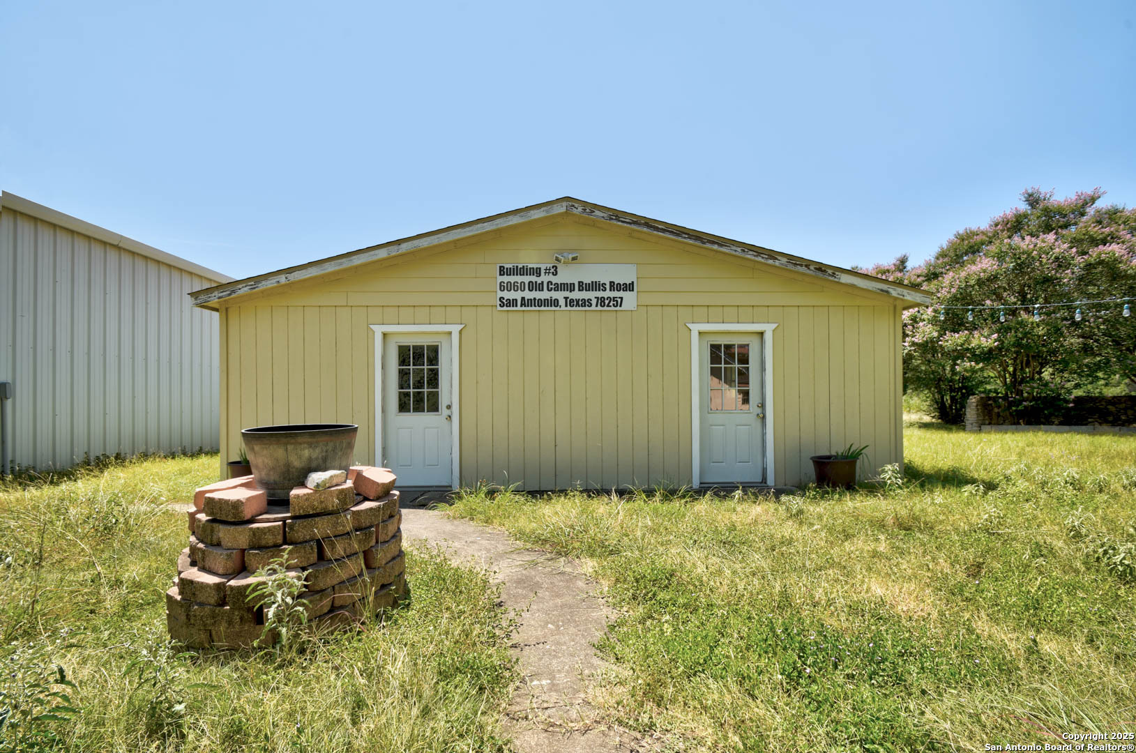 6060 Old Camp Bullis Rd San Antonio, TX 78257 - 1889756 - KWHillCountry.com