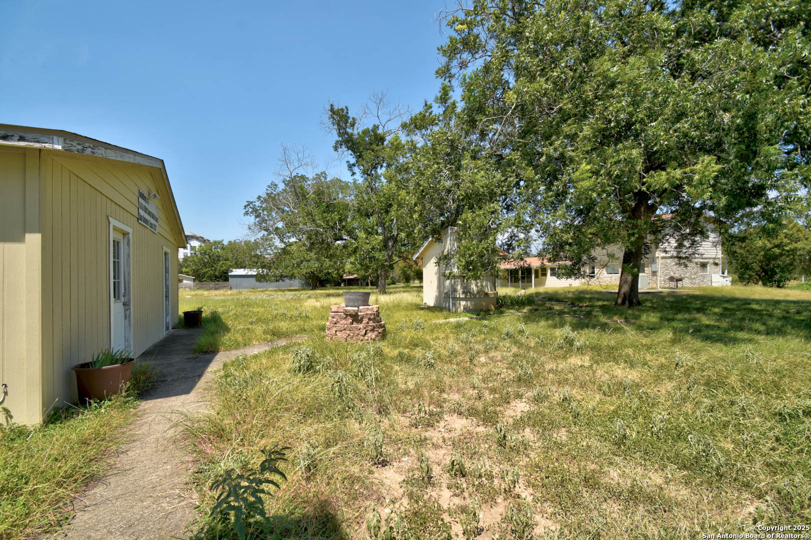 6060 Old Camp Bullis Rd San Antonio, TX 78257 - 1889756 - KWHillCountry.com