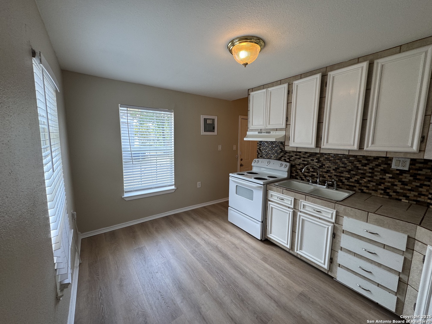 623 CLOWER, San Antonio, TX 78212
