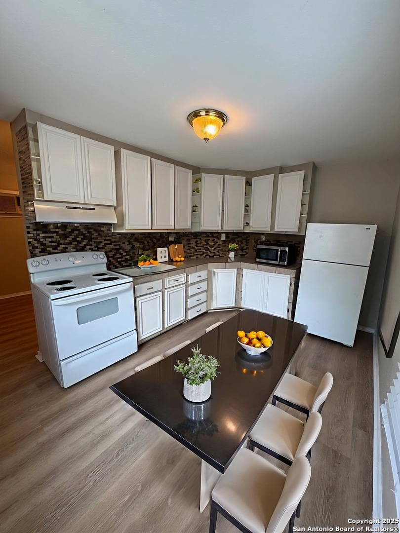 623 CLOWER, San Antonio, TX 78212