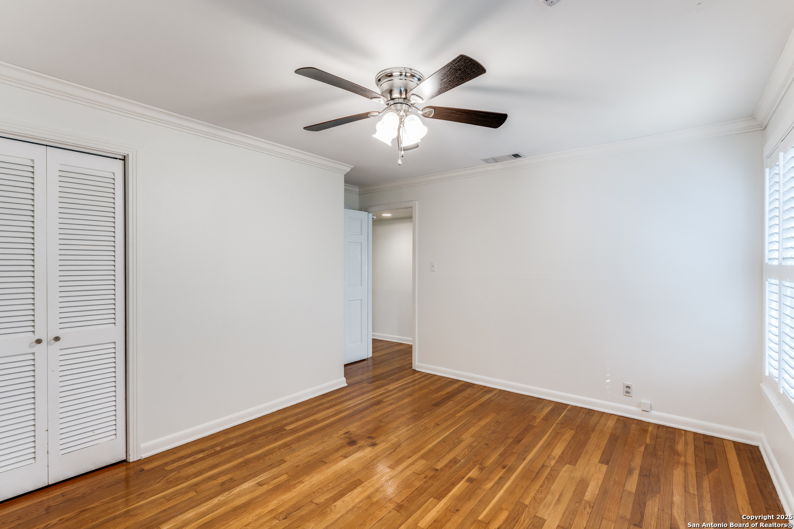 100 SEFORD DR, Terrell Hills, TX 78209