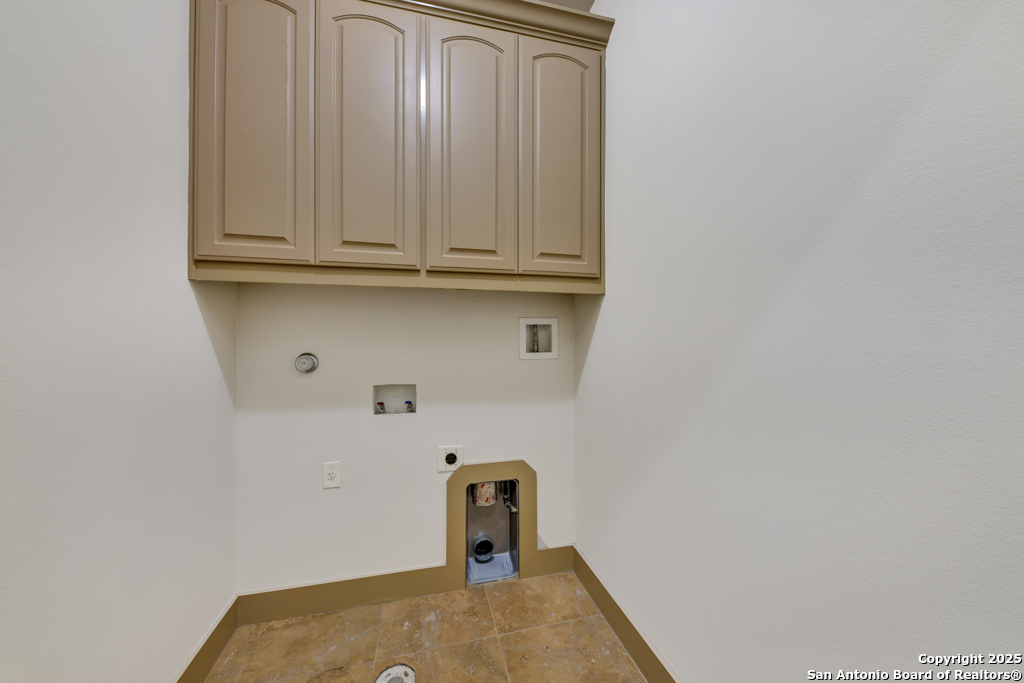 Laundry upstairs-gas or electric dryer connection