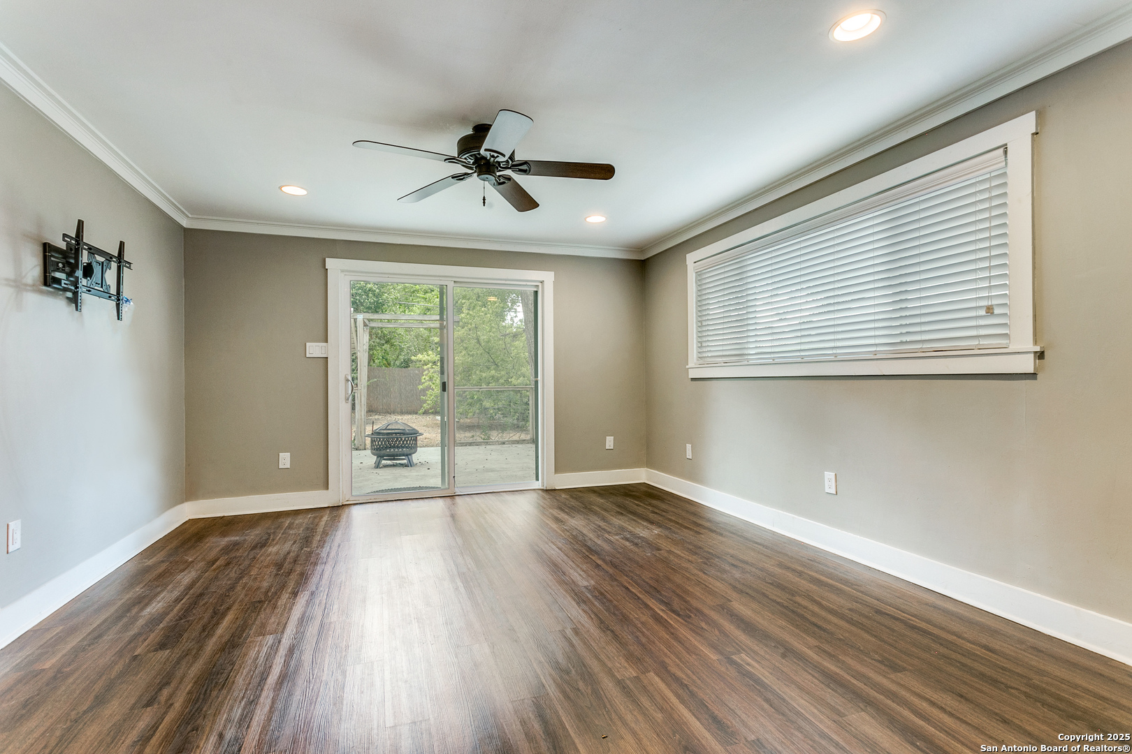 212 CHICHESTER PL, Alamoheights, TX 78209