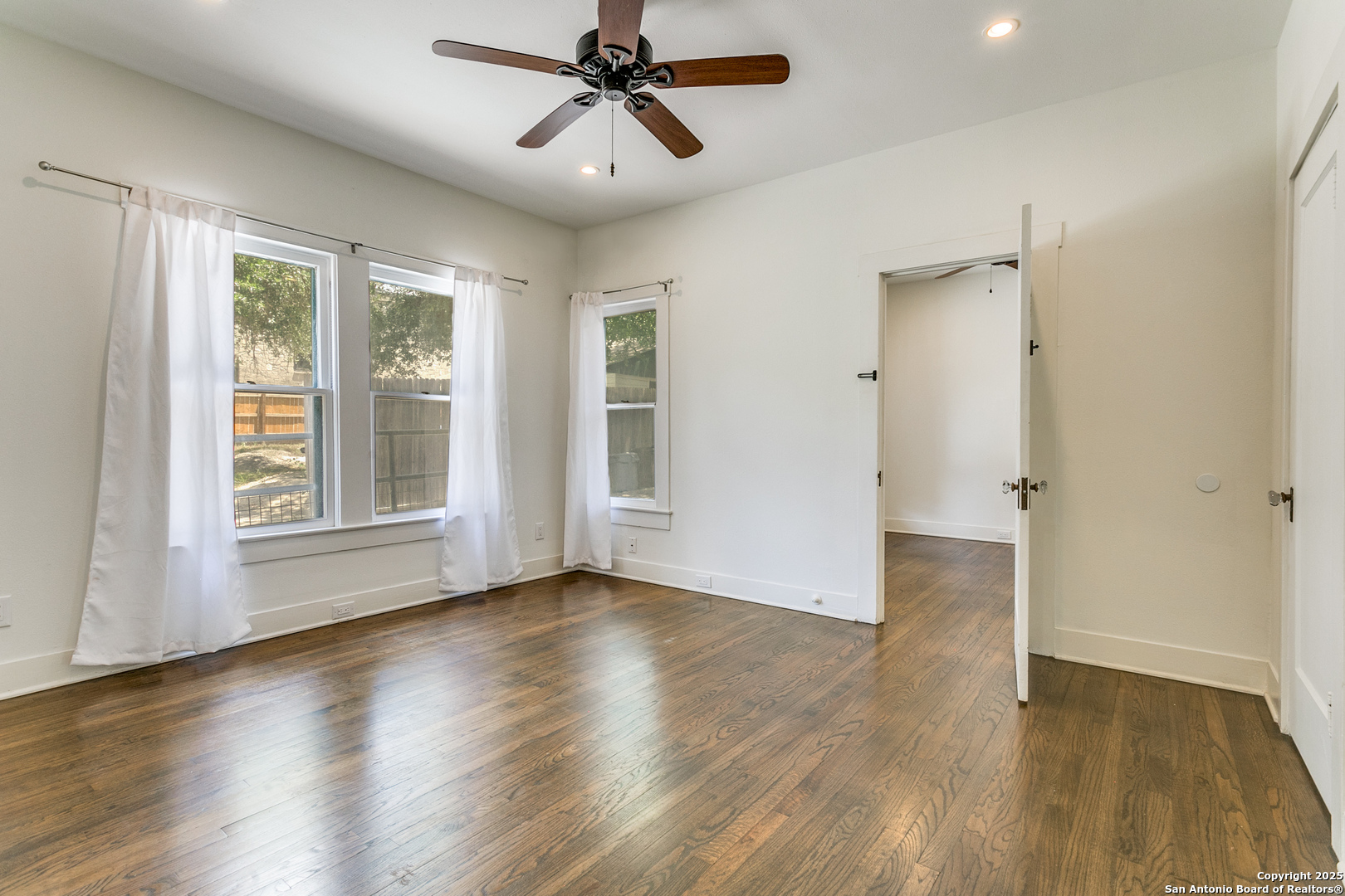 212 CHICHESTER PL, Alamoheights, TX 78209