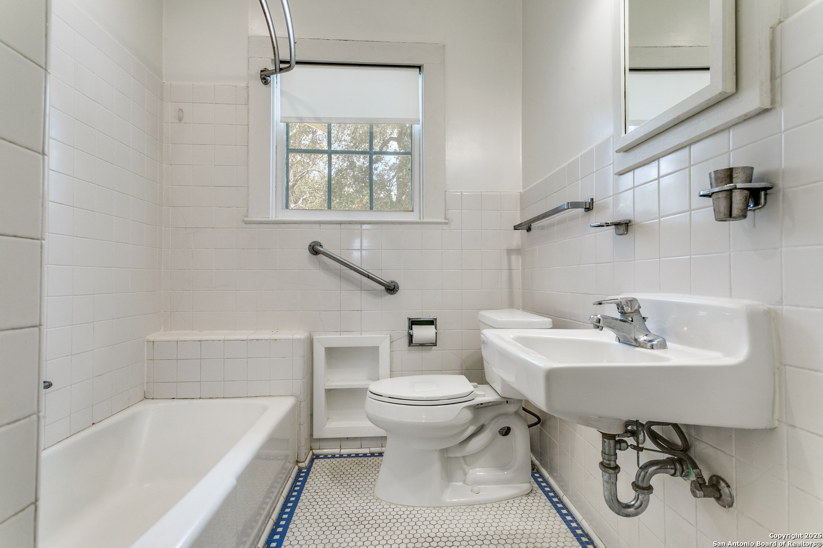 212 CHICHESTER PL, Alamoheights, TX 78209