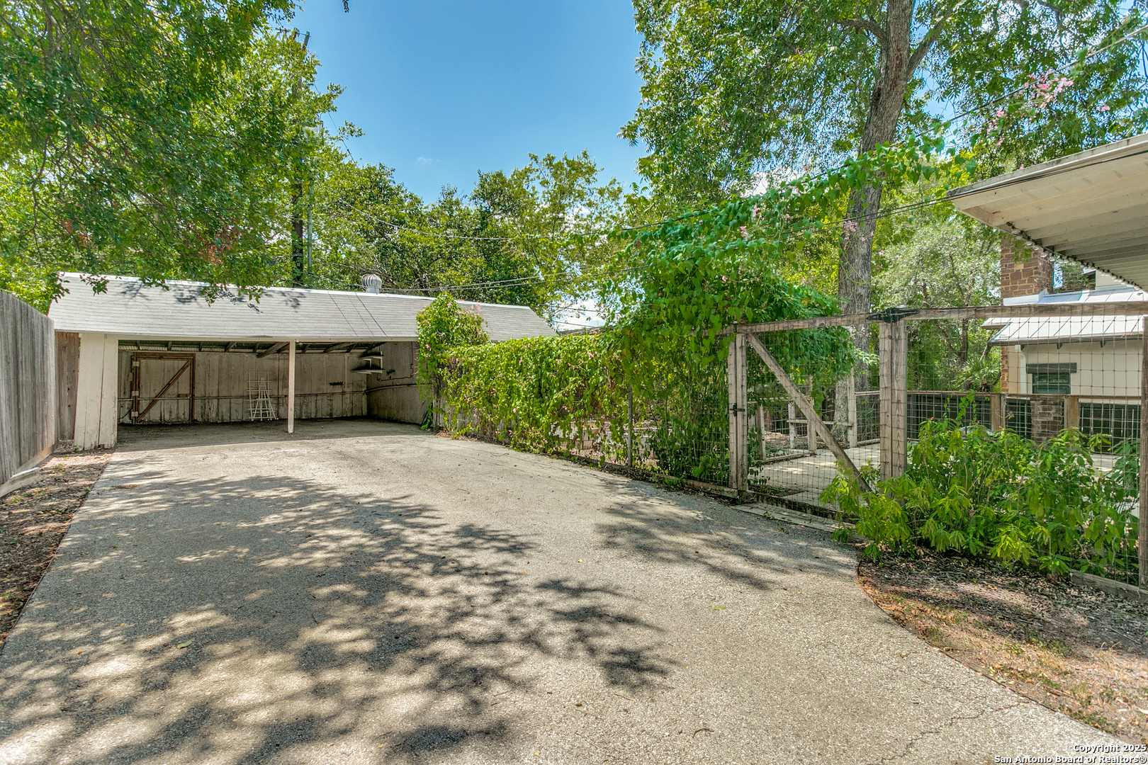 212 CHICHESTER PL, Alamoheights, TX 78209
