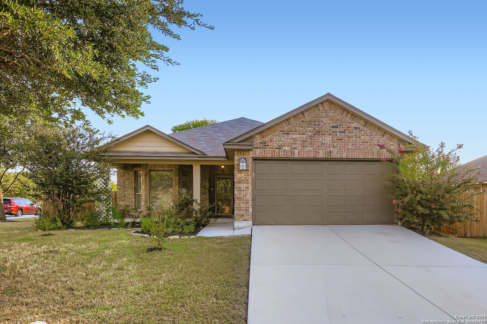 Welcome home to 623 Kingbird Place!