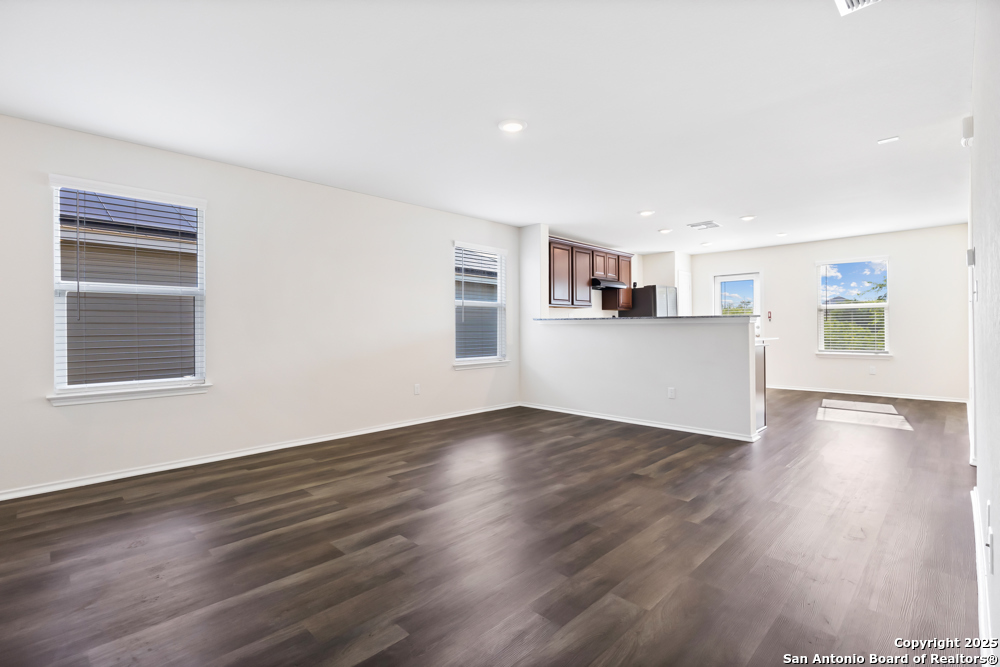 Photo 4 of Single family home for sale at 550 Retama Pass, San Antonio, TX 78219 | MLS# 1889620 | Listing updated on 2025-09-17