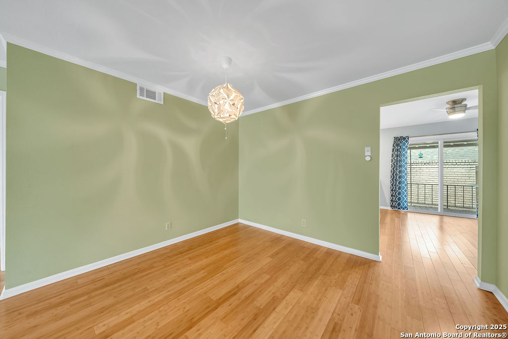 102 Ruelle, #200-B, San Antonio, TX 78209