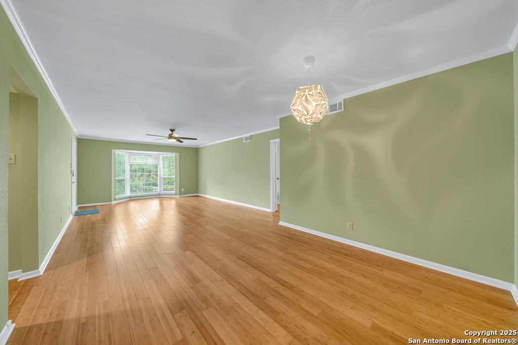 102 Ruelle, #200-B, San Antonio, TX 78209