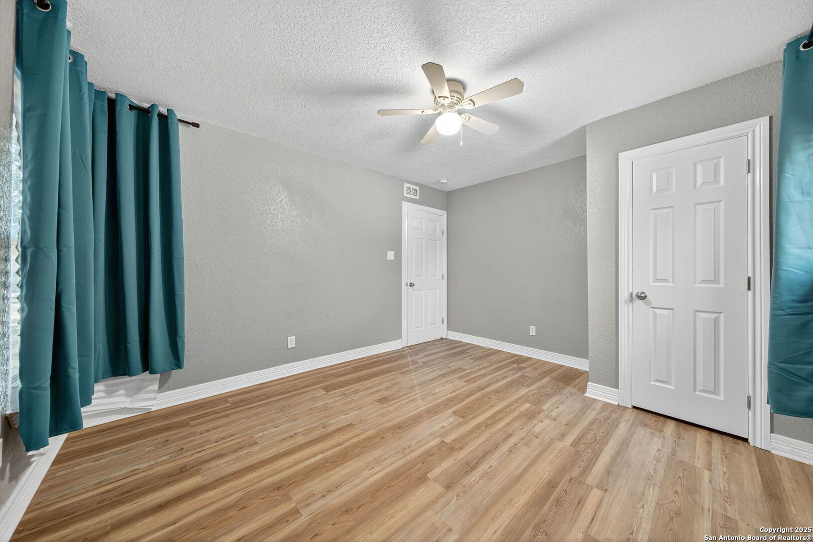 139 Timberlane Dr, San Antonio, TX 78209