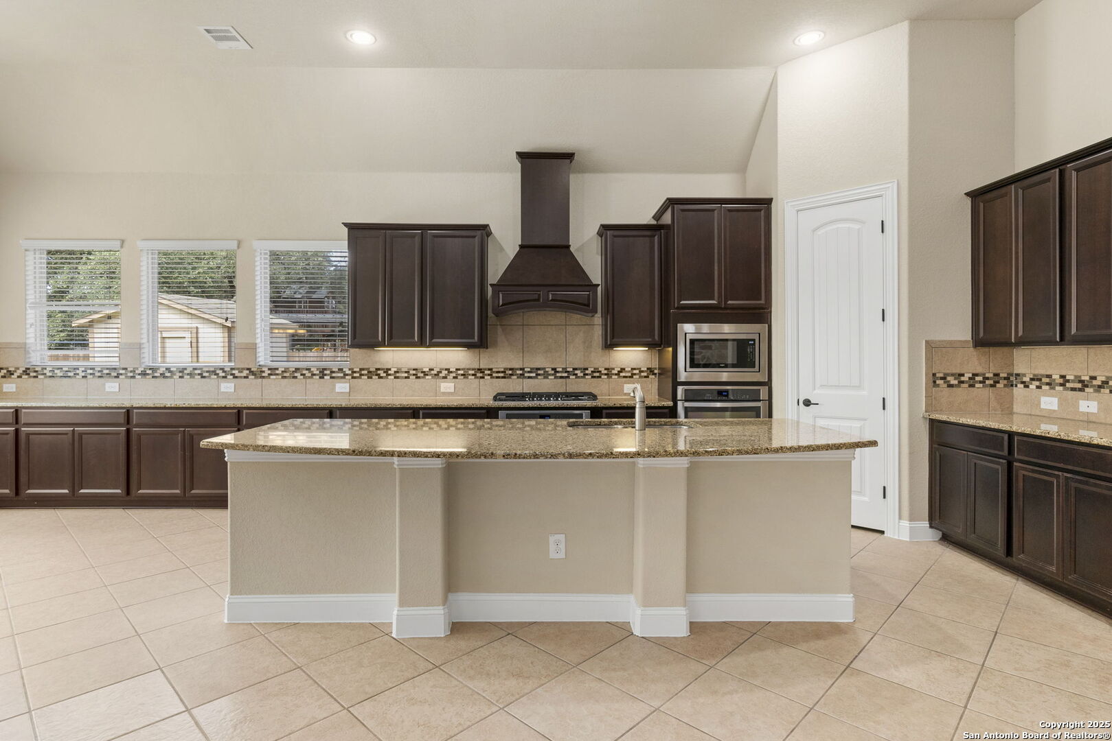 10 foot Kitchen Island