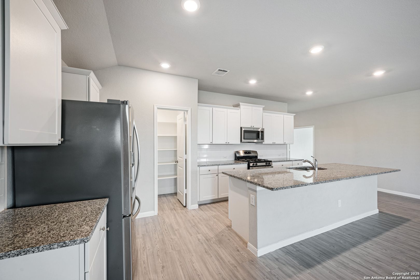 15214 Counterpoint, San Antonio, TX 78245