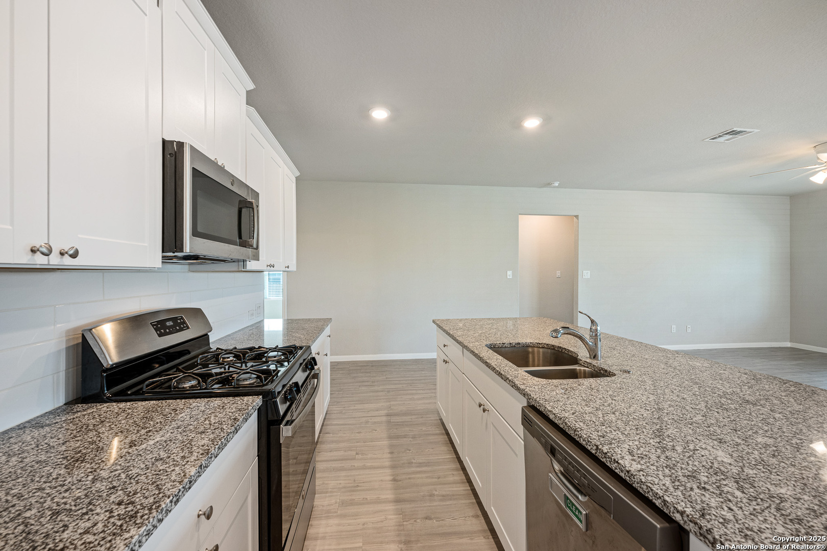 15214 Counterpoint, San Antonio, TX 78245