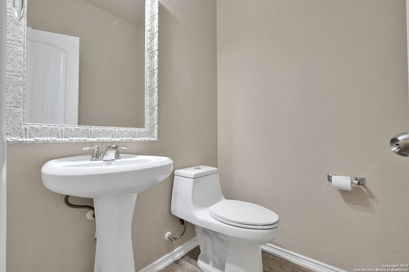 6726 INDIAN LDG, San Antonio, TX 78253