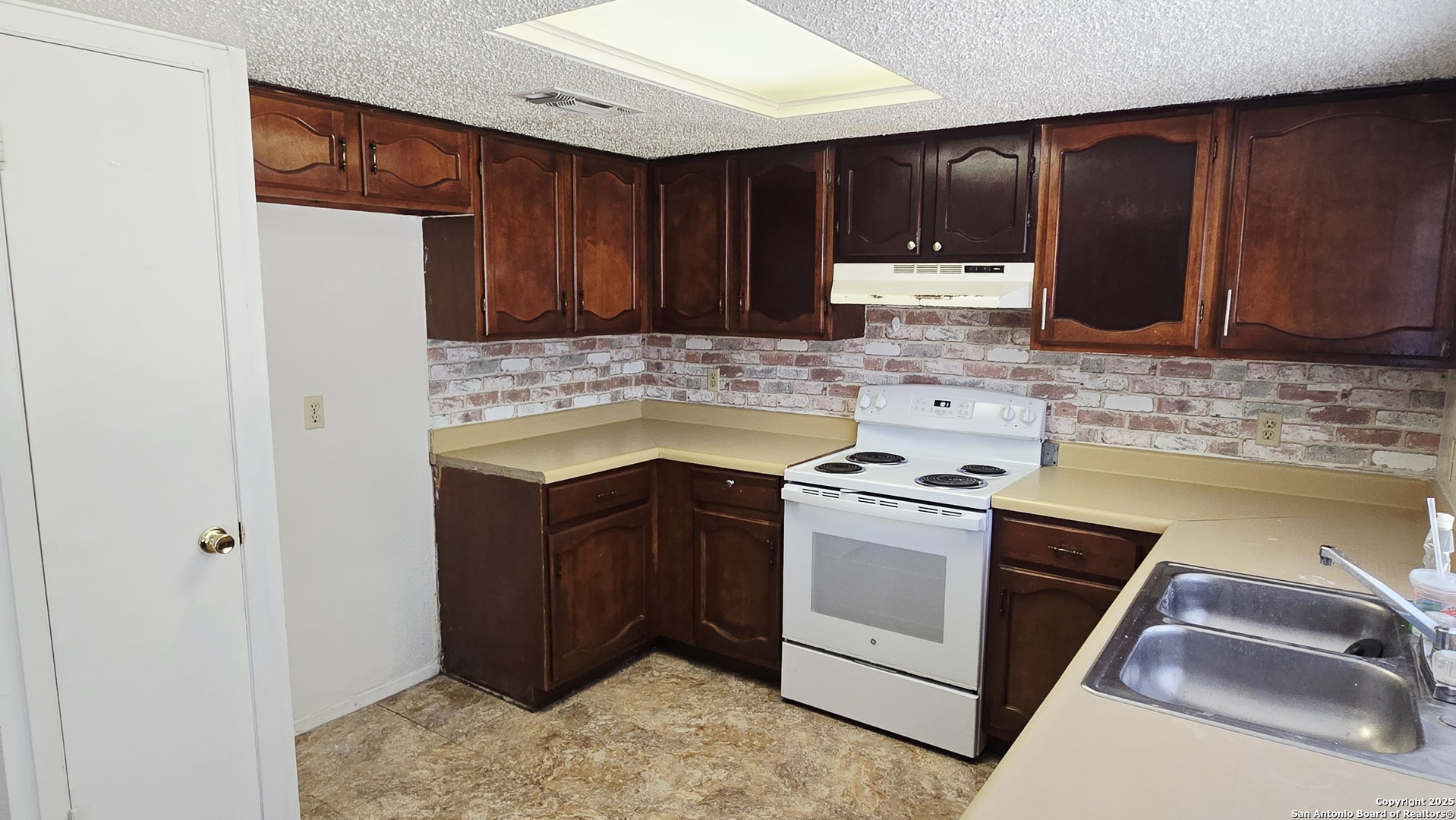3043 TIMBER VIEW DR, San Antonio, TX 78251
