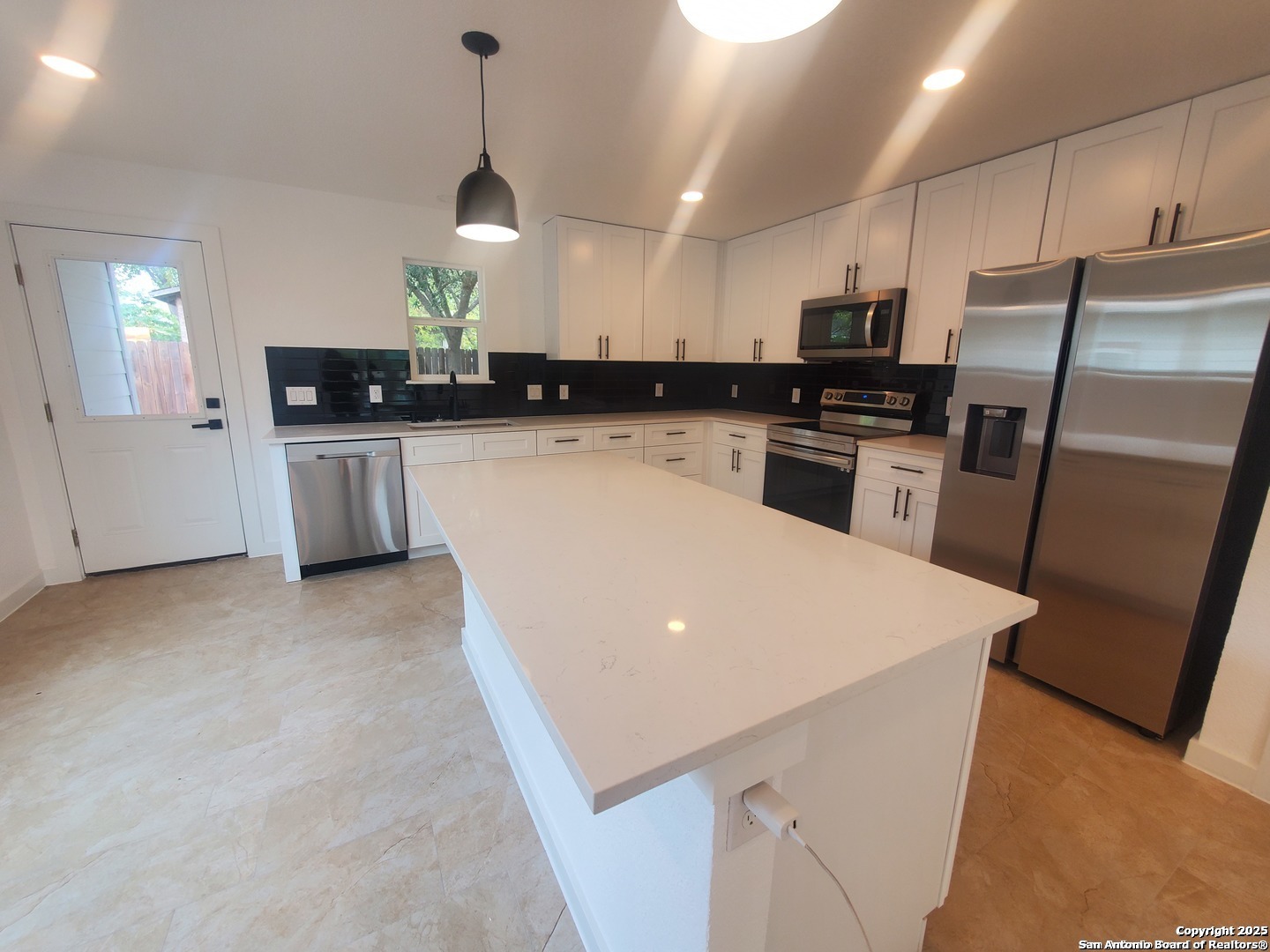 115 Alabama, # 1, San Antonio, TX 78203