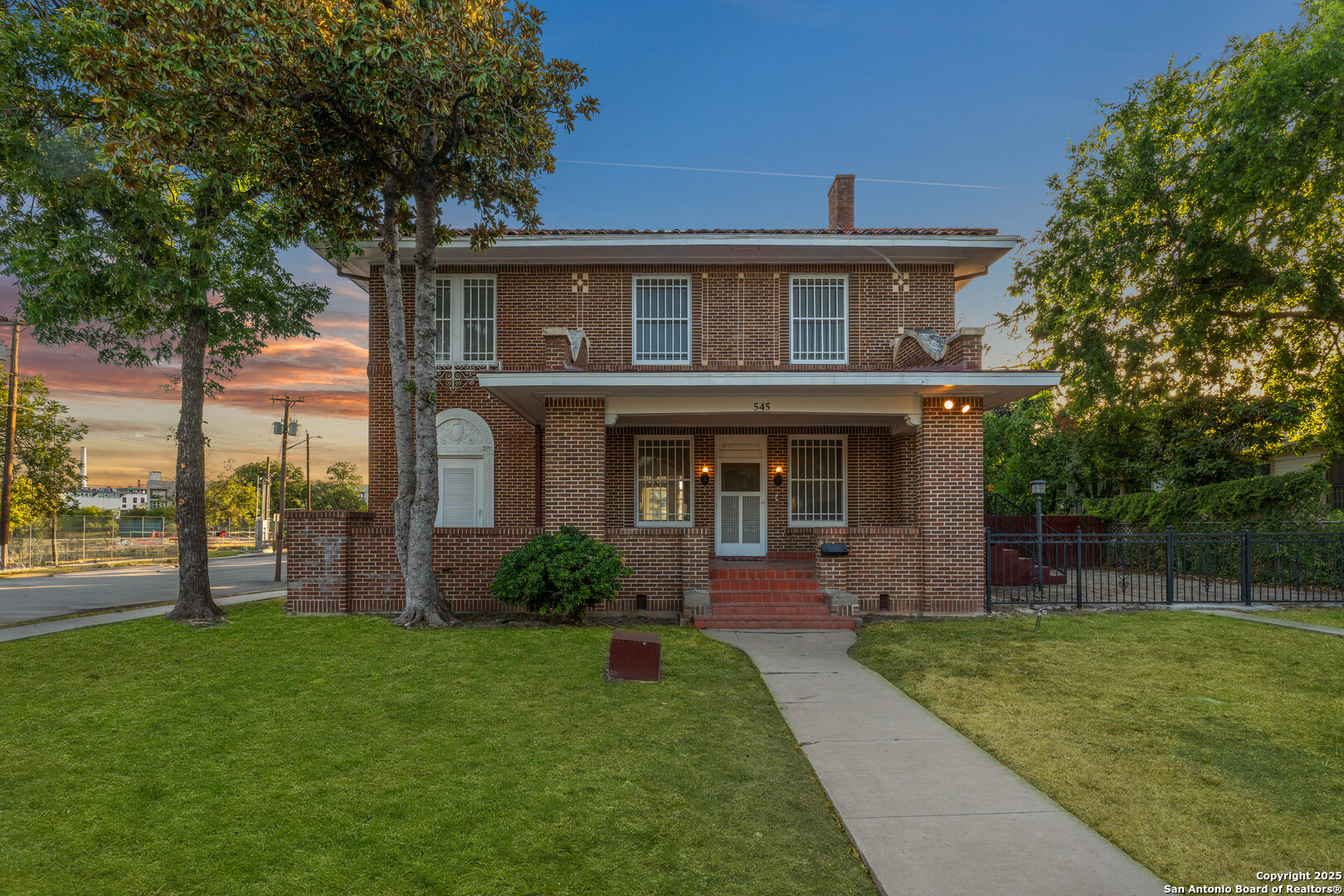 Photo 1 of Single family home for sale at 545 Adams St, San Antonio, TX 78210 | MLS# 1878343 | Listing updated on 2025-10-01