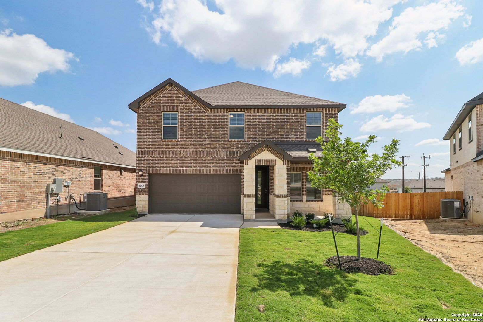 Photo 3 of Single family home for sale at 12920 Lantern Tree, San Antonio, TX 78240 | MLS# 1896900 | Listing updated on 2025-10-25