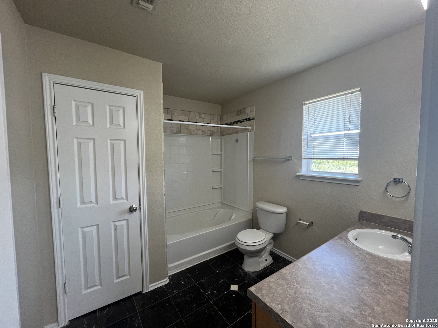 7002 Hallie Spirit, San Antonio, TX 78227