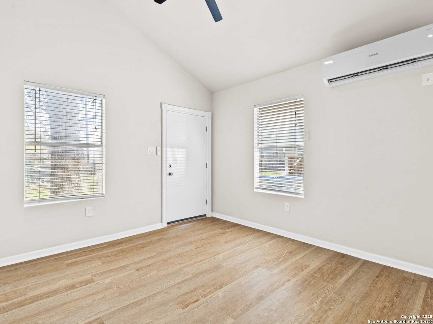 207 Alvarez, #2, San Antonio, TX 78204