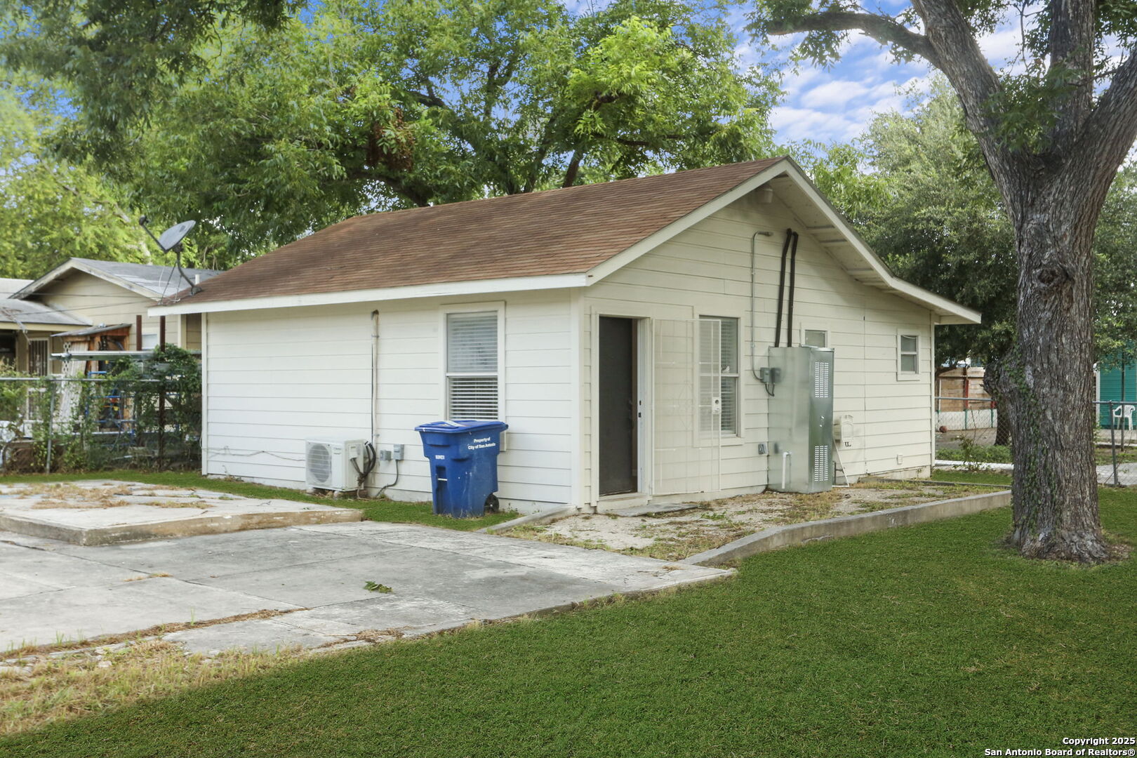 207 Alvarez, #2, San Antonio, TX 78204