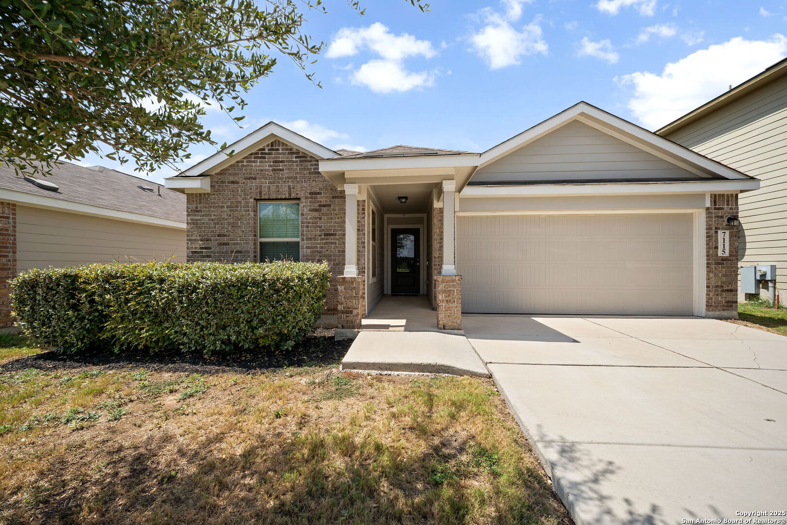 7115 Azalea Sq, San Antonio, TX 78218
