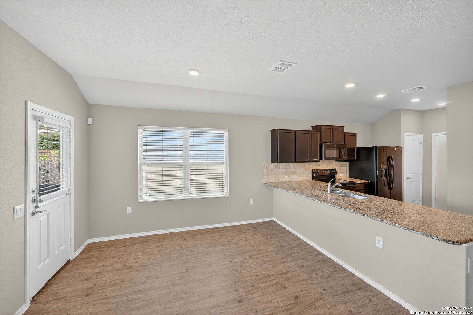 7115 Azalea Sq, San Antonio, TX 78218