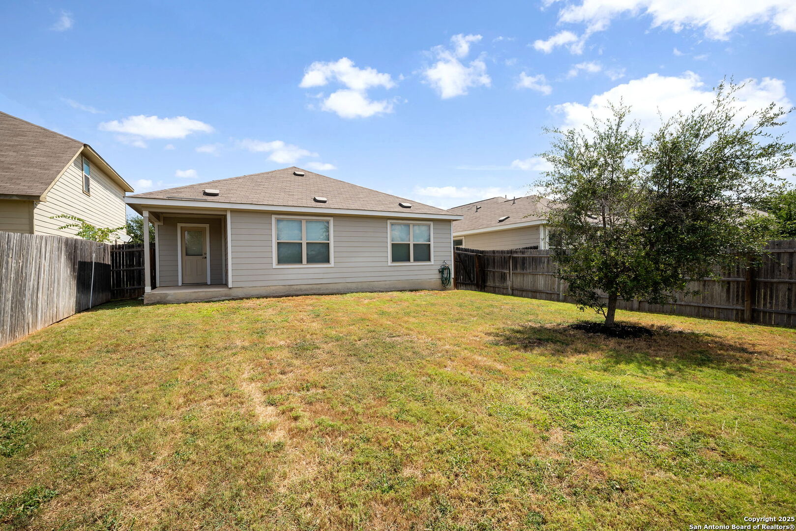 7115 Azalea Sq, San Antonio, TX 78218