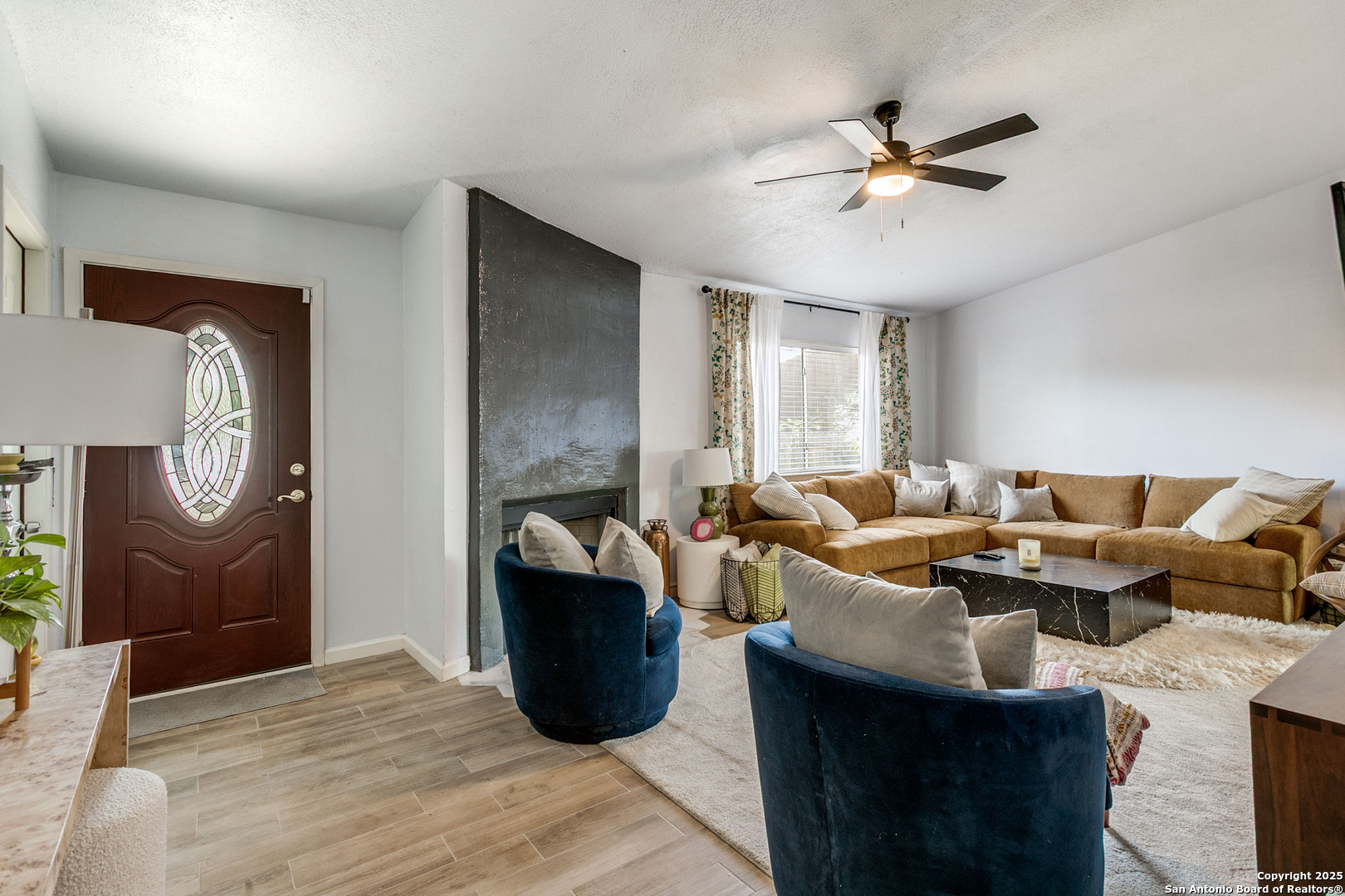 Photo 2 of Sale Pending at 14201 Modesta Pl, San Antonio, TX 78247 | MLS# 1897825 | Listing updated on 2025-10-03