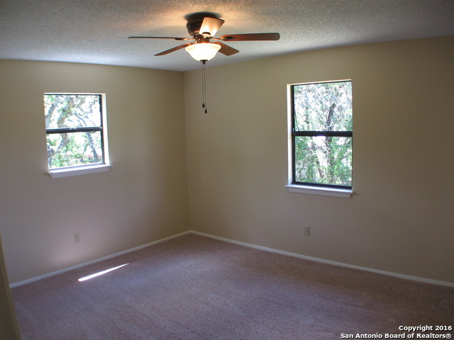 526 TAMARACK DR, Canyon Lake, TX 78133