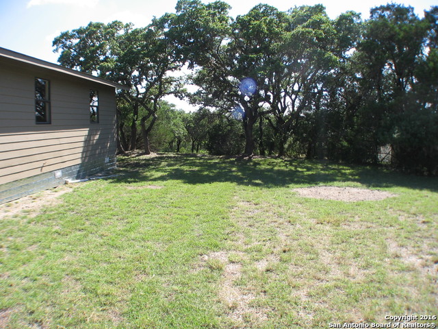 526 TAMARACK DR, Canyon Lake, TX 78133