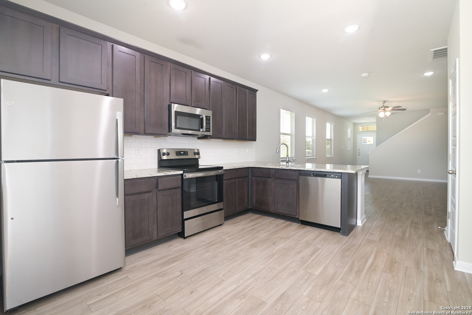 209 Joseph Cir, Cibolo, TX 78108
