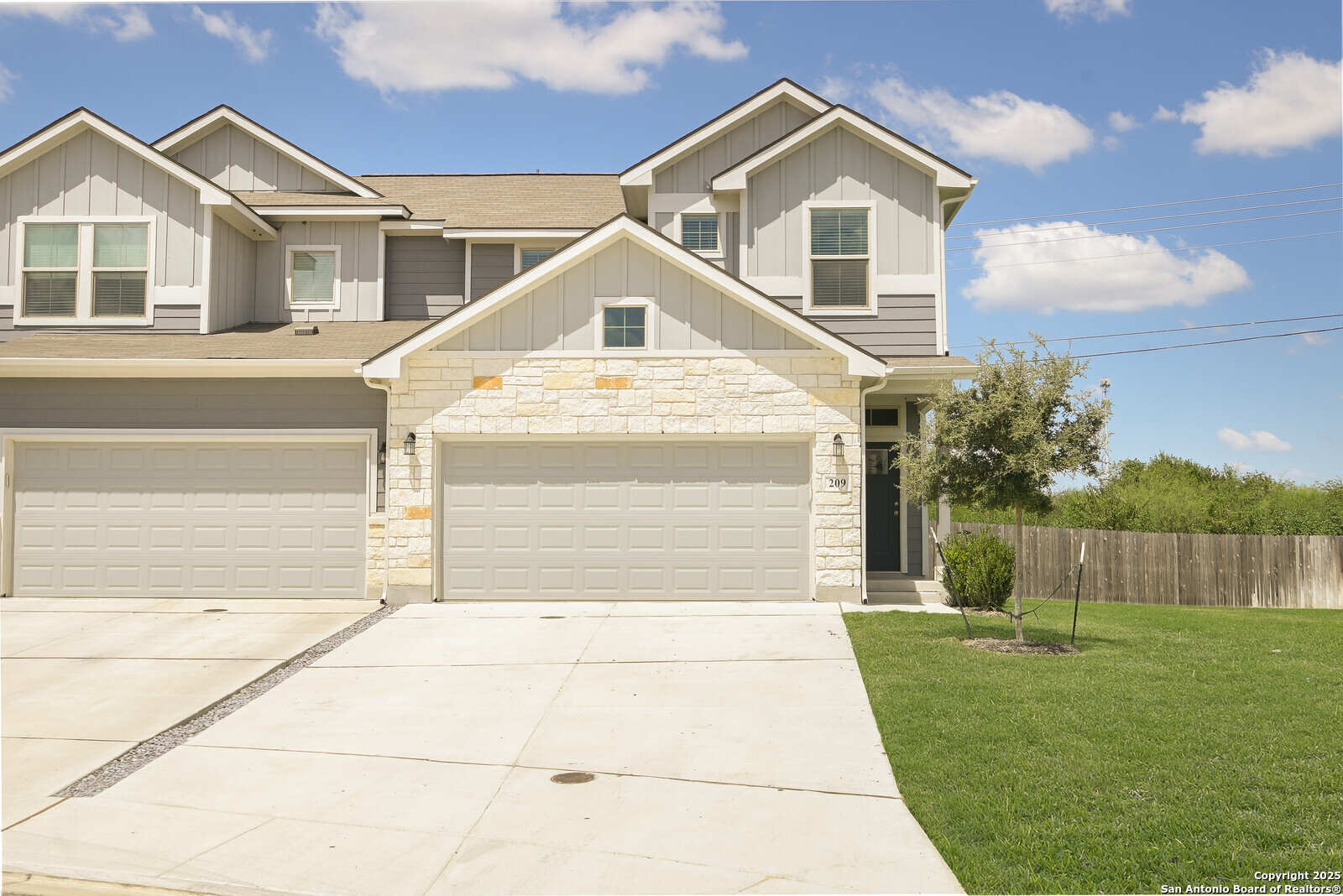 Property photo for 209 Joseph Cir, Cibolo, TX
