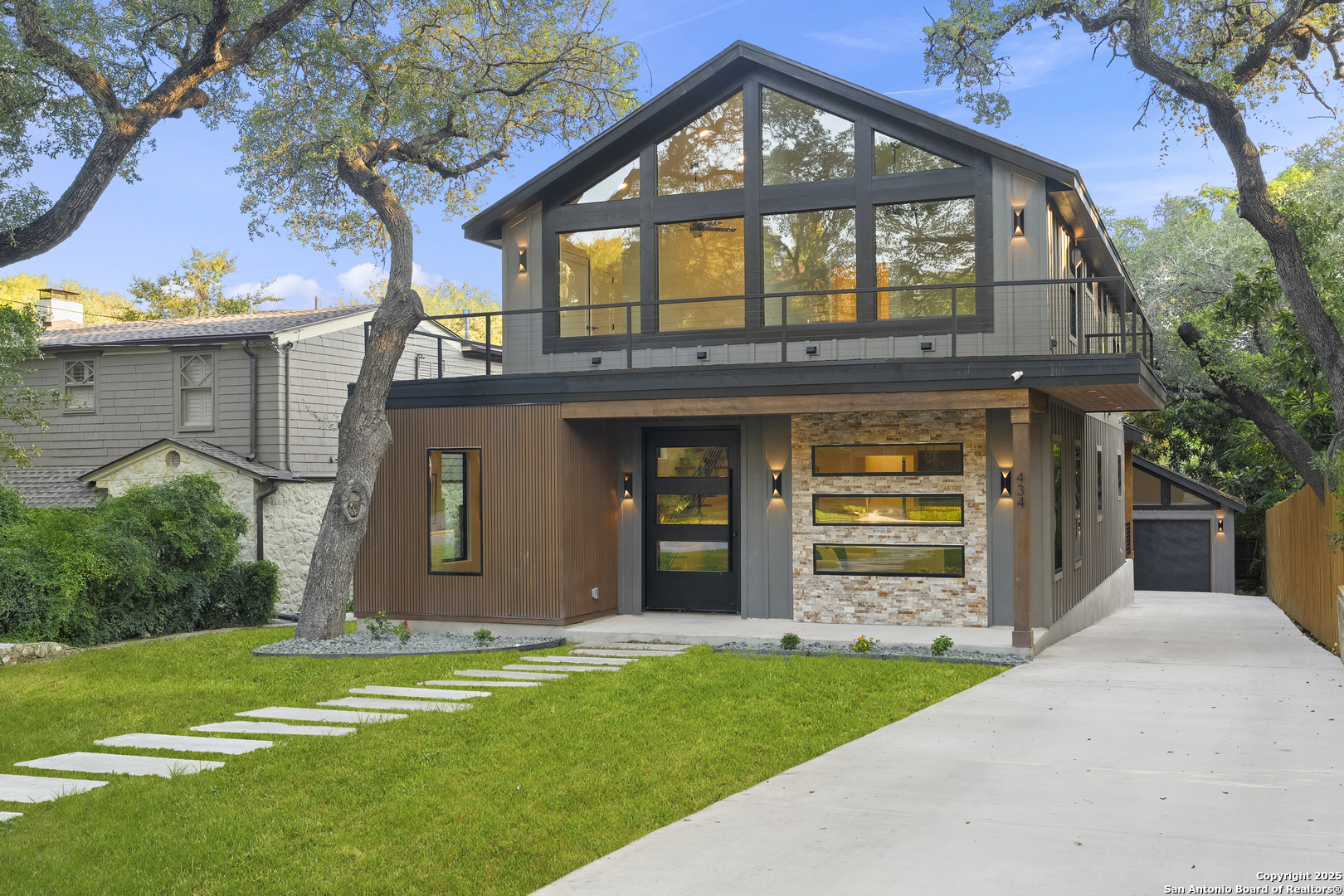 434 College Blvd, Alamo Heights, TX 78209