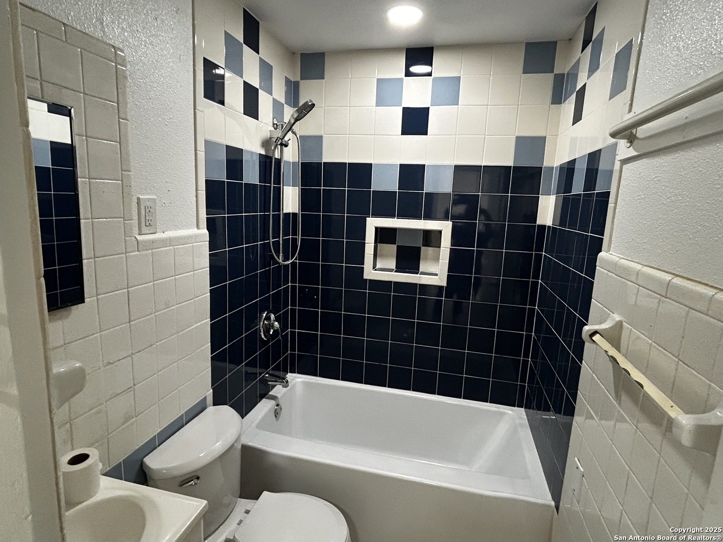 1506 N Avenue E, Beeville, TX 78102