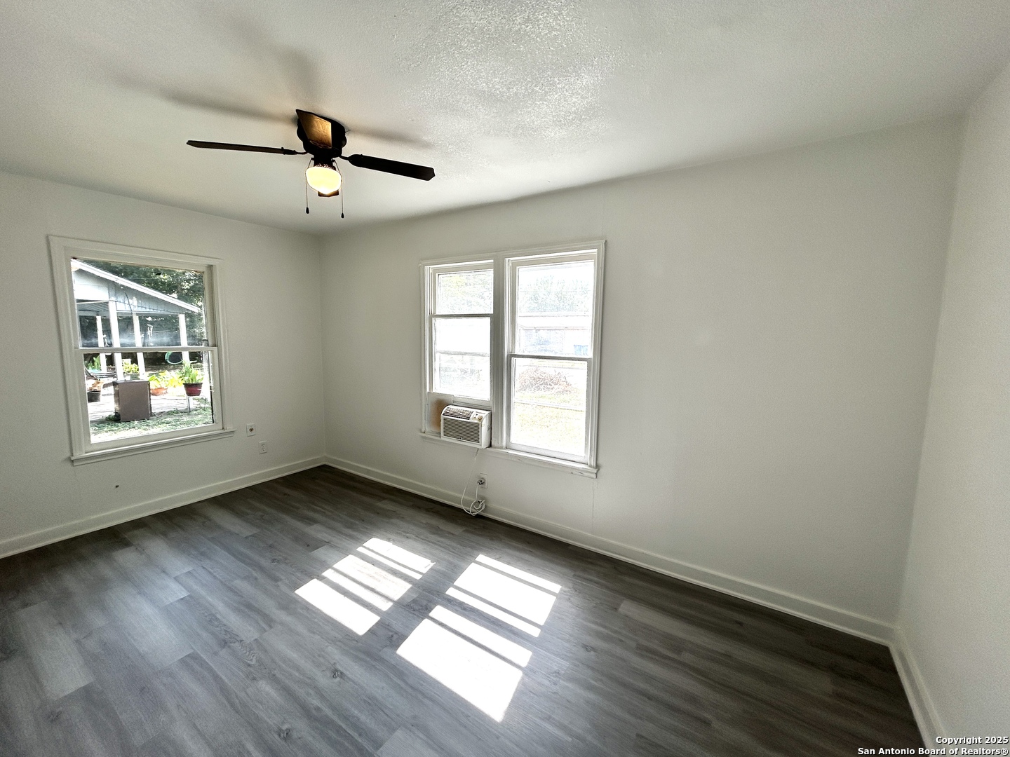 1506 N Avenue E, Beeville, TX 78102