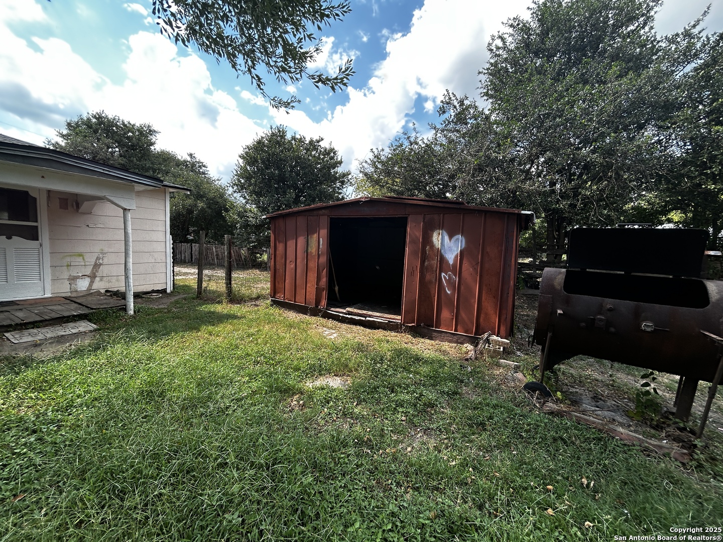 1506 N Avenue E, Beeville, TX 78102