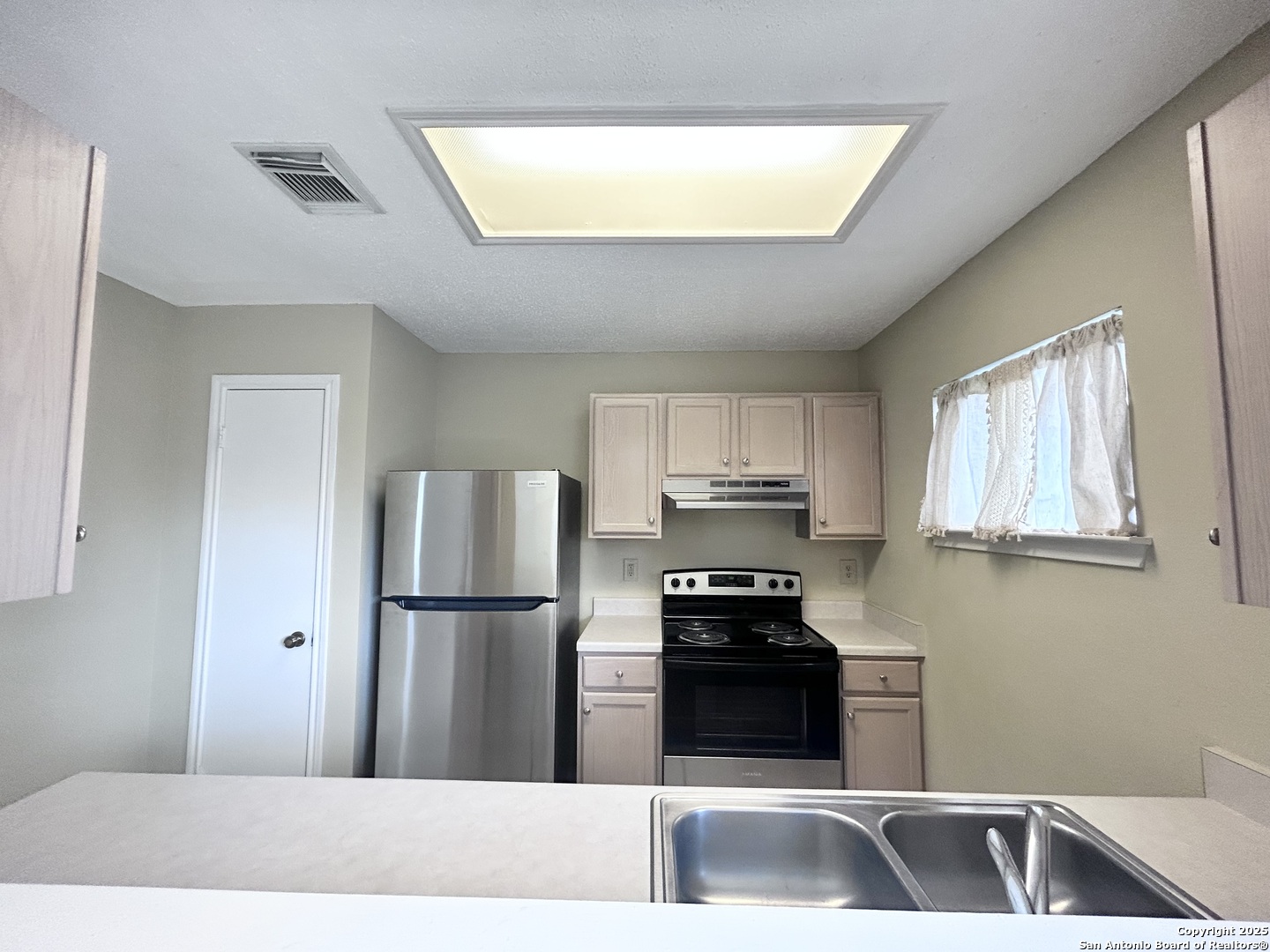 13823 Villa Camino, San Antonio, TX 78233