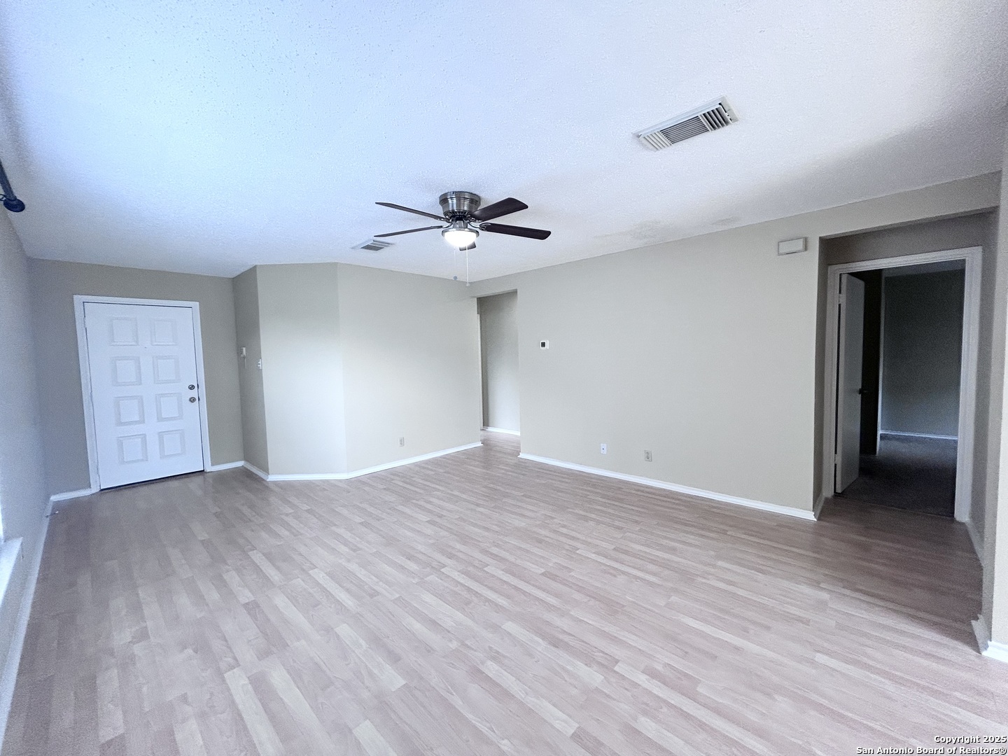 13823 Villa Camino, San Antonio, TX 78233